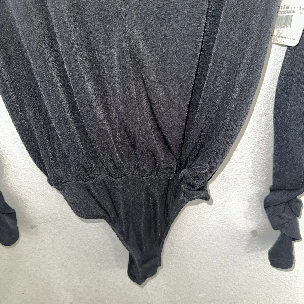 NWT Intimately Free People Women Kaya Keyhole Bodysuit Black Size XS Long Sleeve